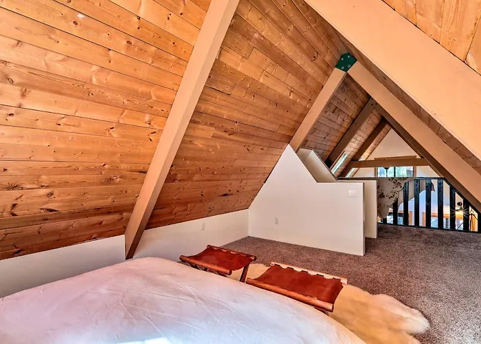 Deck & Forest Views: A-frame * Munds Park